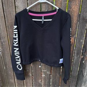 Calvin Klein Performance Logo Cropped V-Neck Sweatshirt Sz L